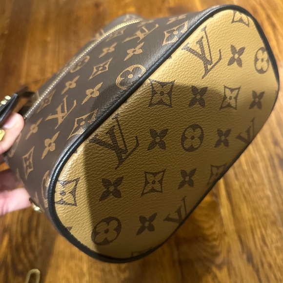 LV Style Reverse Monogram Vanity Bag - Picture 4 of 6